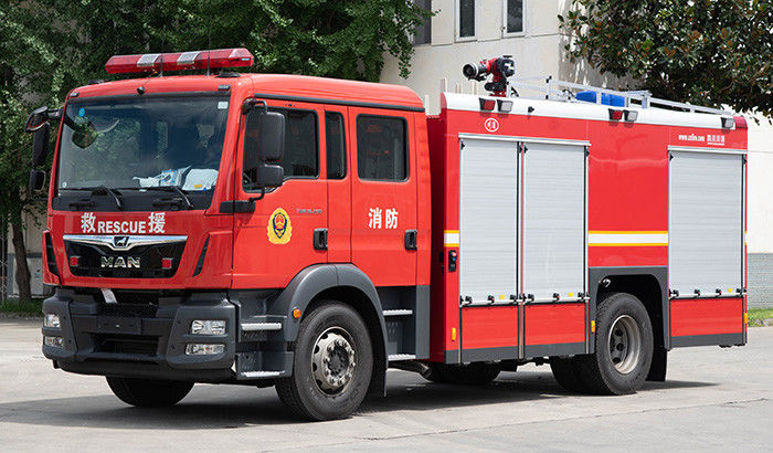 트럭과 싸우는 CXFIRE 213Kw CAF 5000L 물 거품 화재
